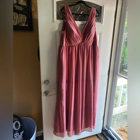 Azazie Dresses & Skirts - Azazie Ranvie Bridesmaids Dress Floor Length Size A20 Desert Rose 61” Hallow/Hem